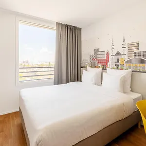 Hotel B&B Hotel Basel, Basilea
